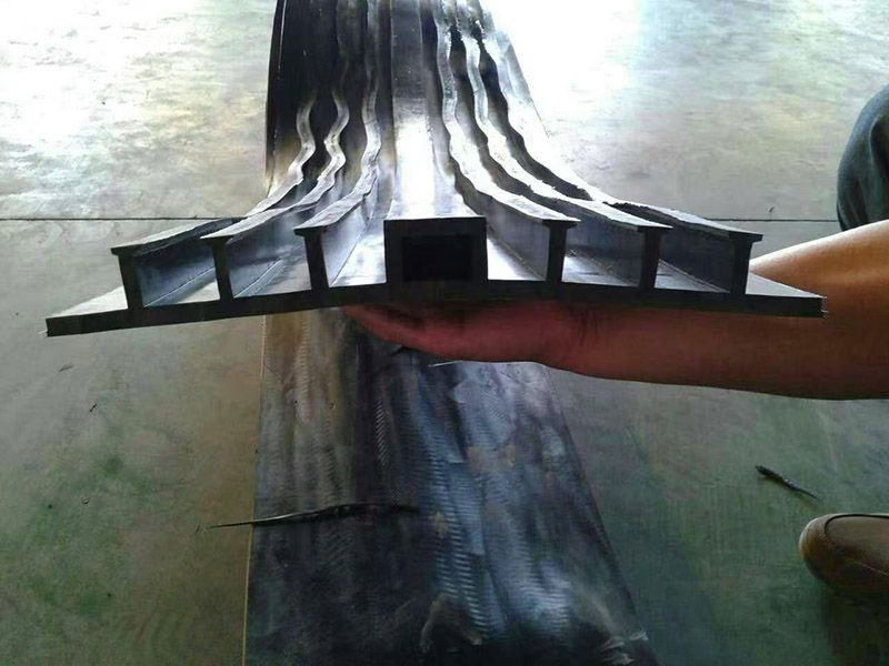 保山方孔外贴止水带