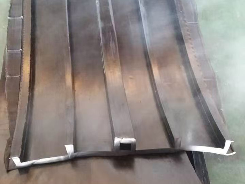 方孔外贴止水带