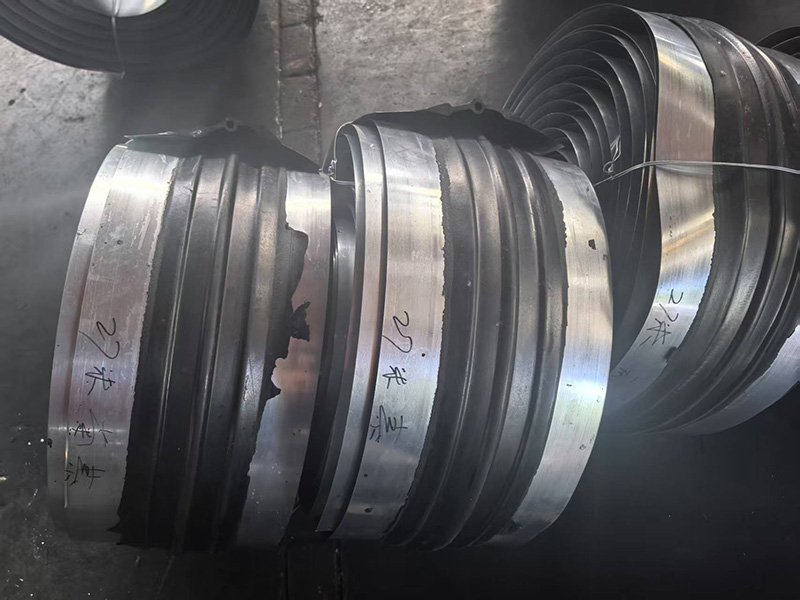 钢边橡胶止水带