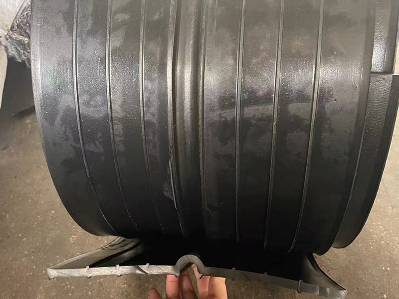 可卸式橡胶止水带