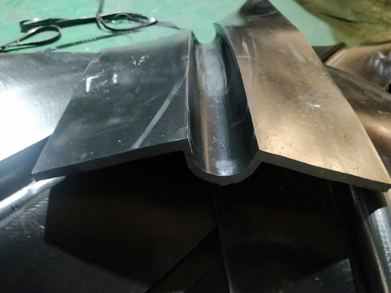 可卸式橡胶止水带