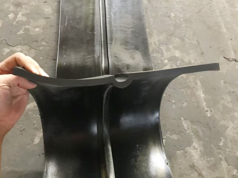 可卸式橡胶止水带